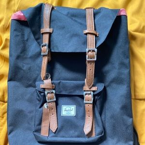Black hershel backpack